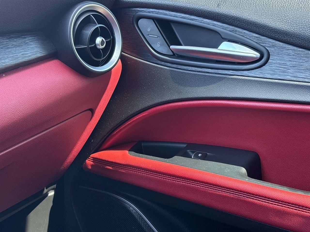 Alfa Romeo Stelvio AWD 2019