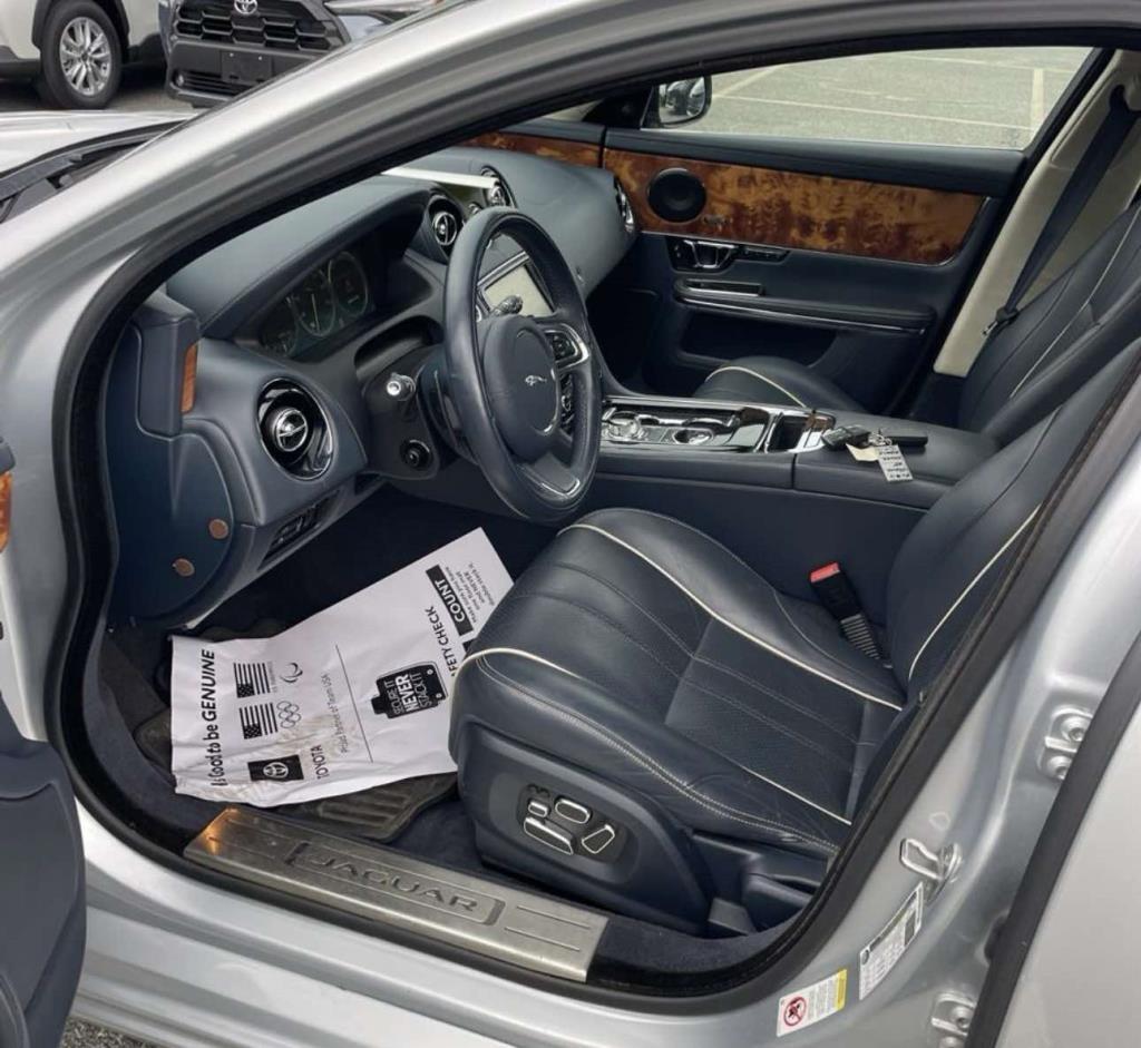 Jaguar XJ-Series  2014