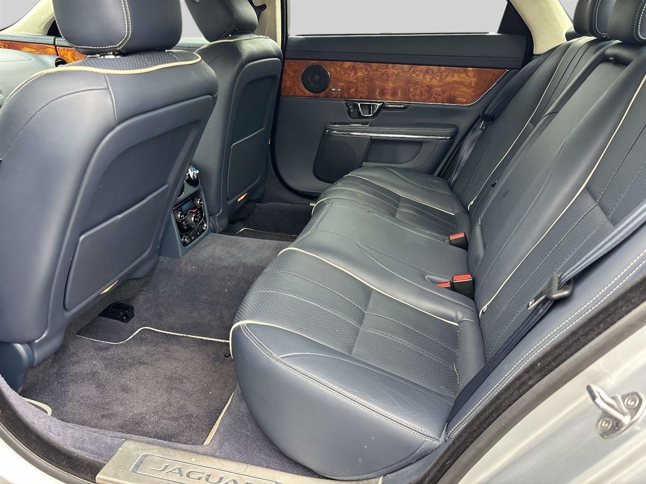 Jaguar XJ-Series 4dr Sdn XJL Portfolio AWD 2014