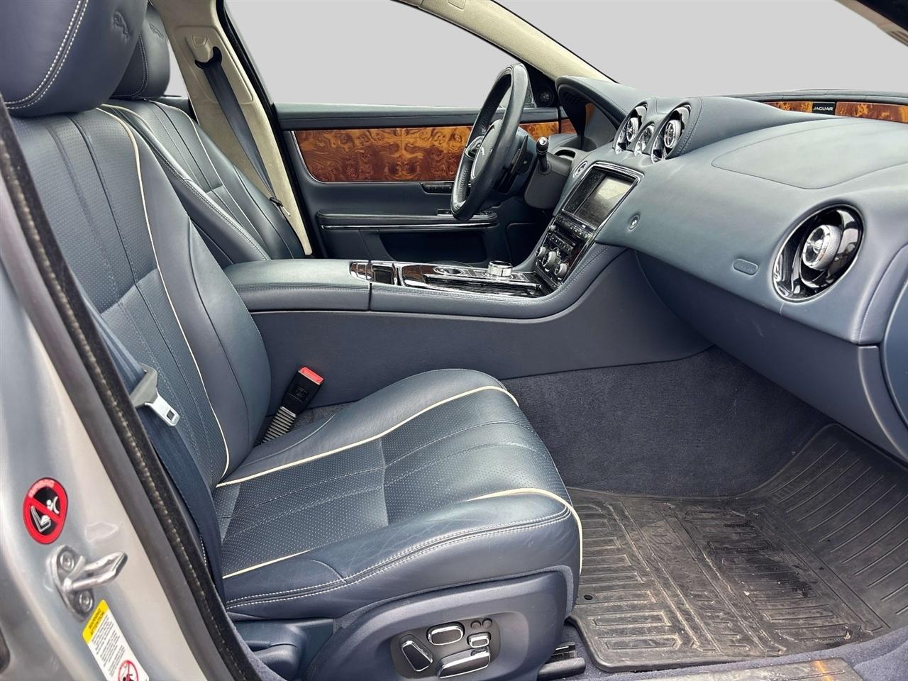 Jaguar XJ-Series 4dr Sdn XJL Portfolio AWD 2014