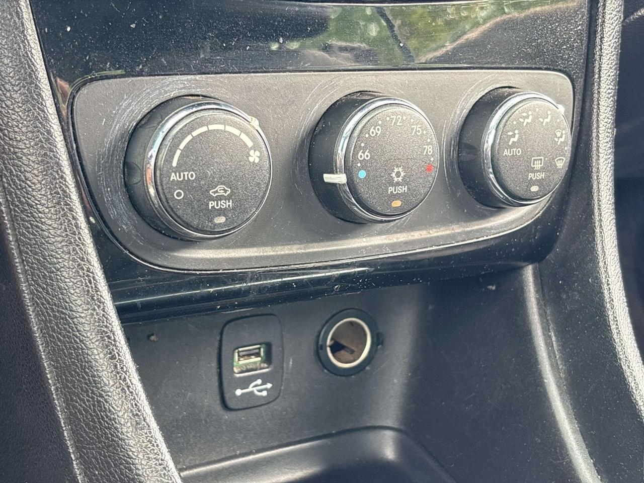Chrysler 200 2dr Conv S 2013