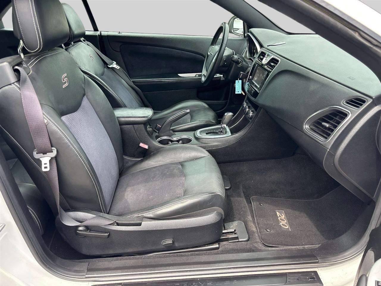 Chrysler 200 2dr Conv S 2013