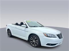 2013 Chrysler 200 