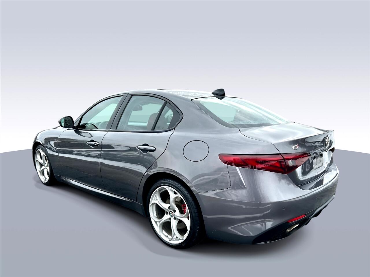 Alfa Romeo Giulia  2018