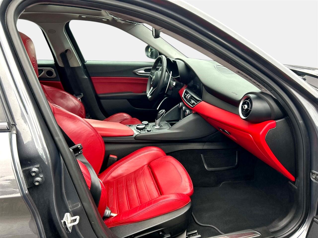 Alfa Romeo Giulia  2018