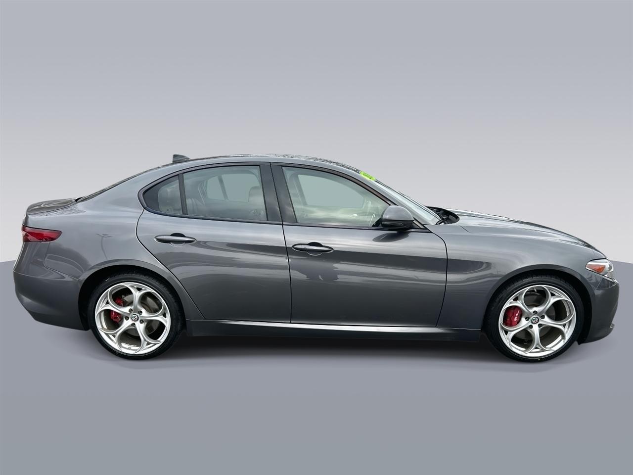 Alfa Romeo Giulia  2018