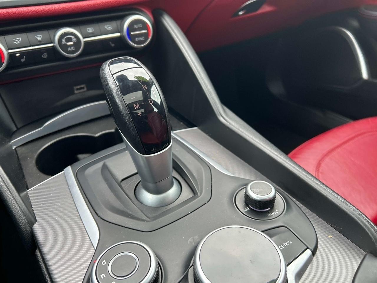 Alfa Romeo Giulia  2018