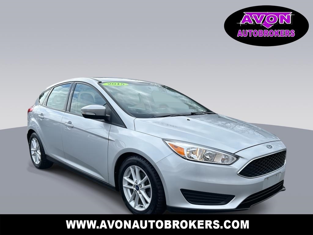 2015 Ford Focus SE's photo