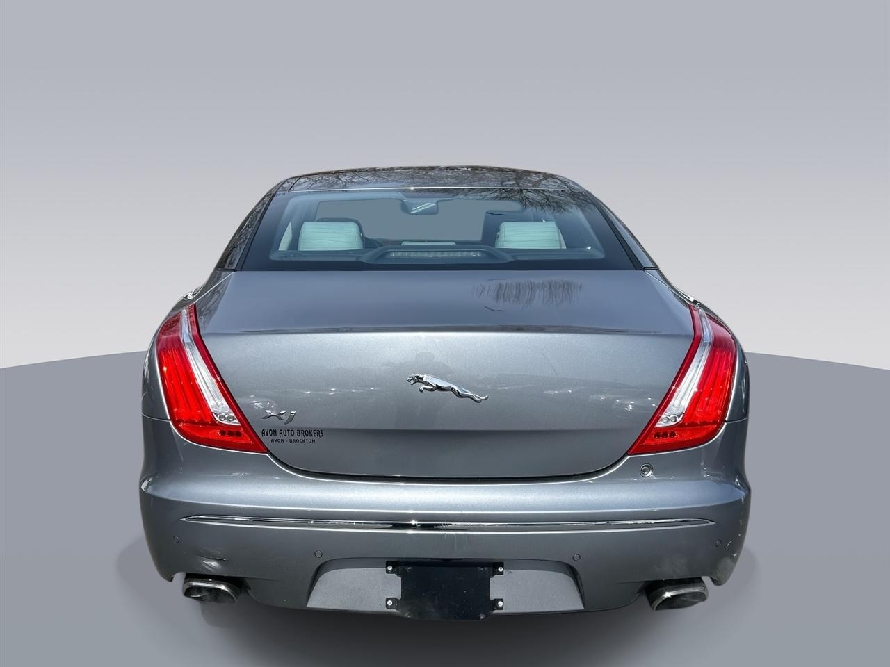 Jaguar XJ-Series  2012