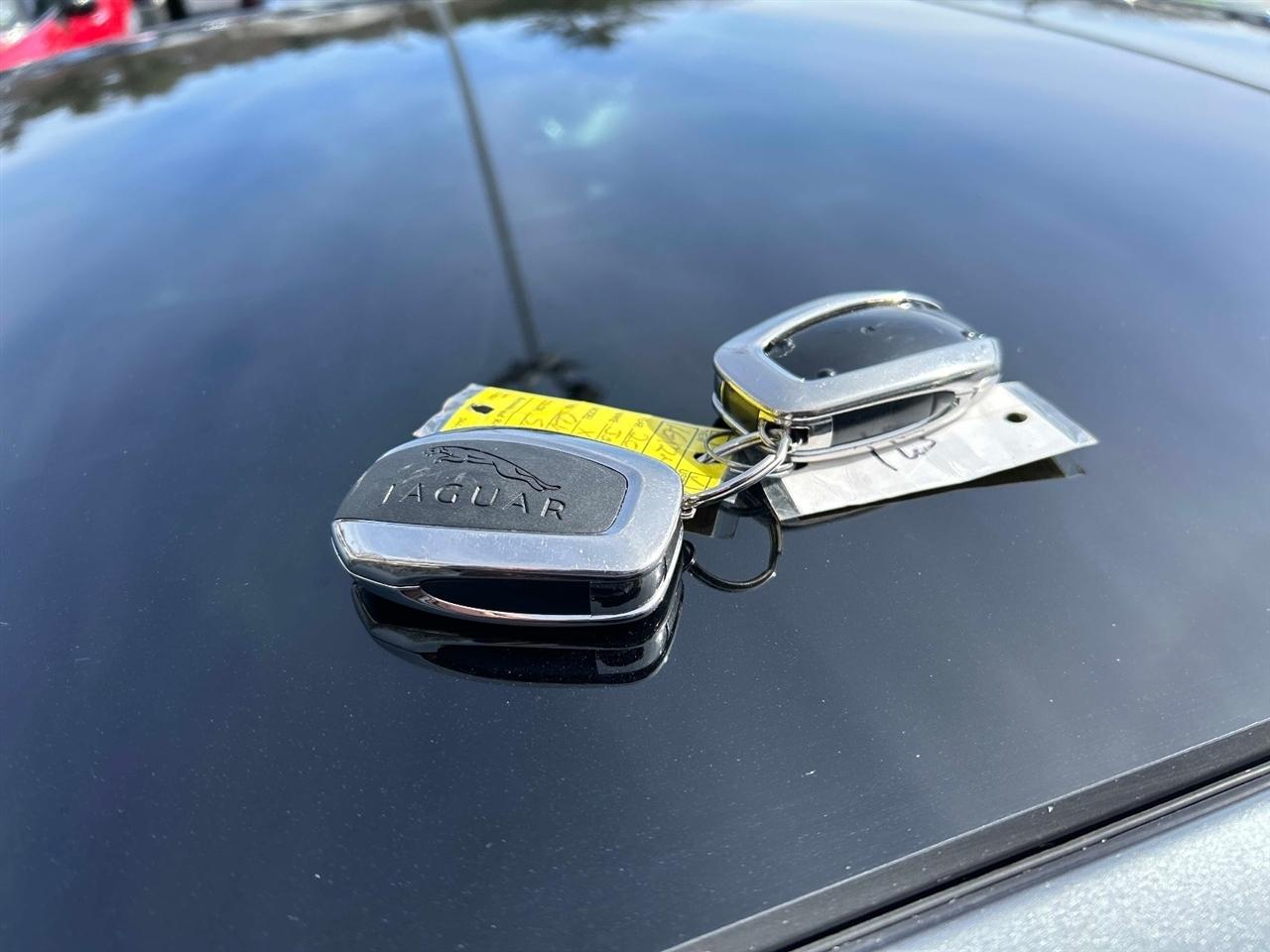 Jaguar XJ-Series  2012