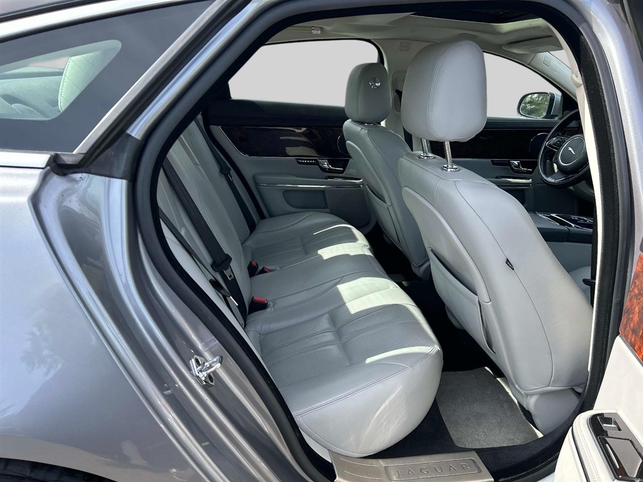 Jaguar XJ-Series  2012