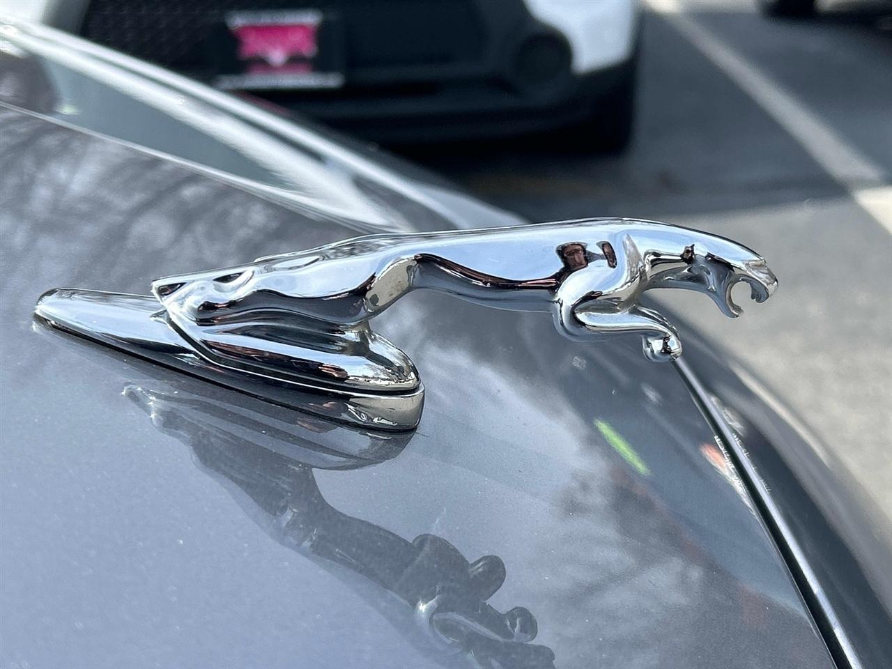 Jaguar XJ-Series  2012