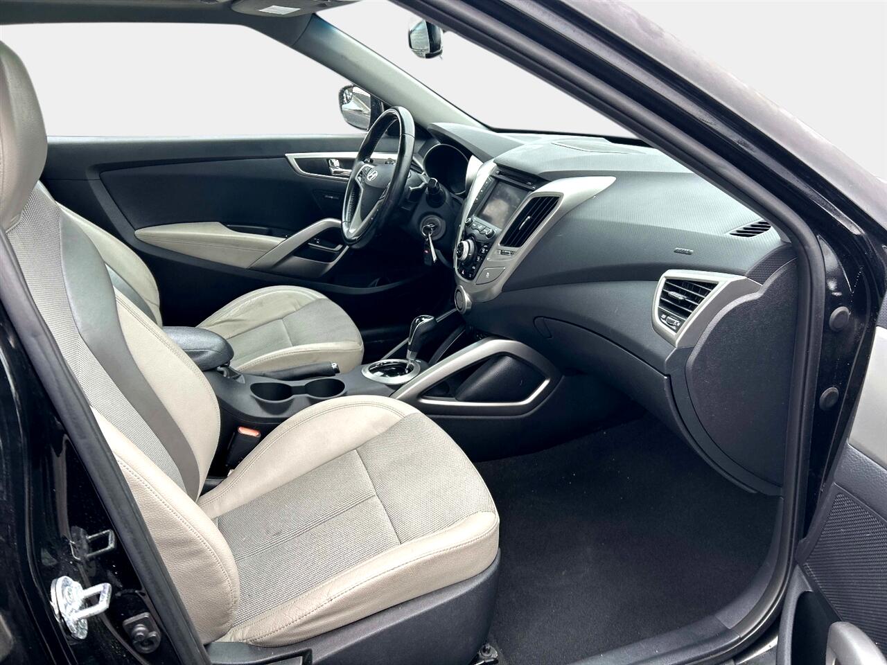 Hyundai Veloster  2014