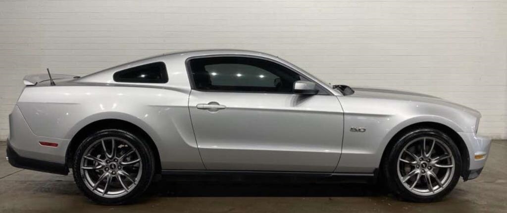 Ford Mustang  2012