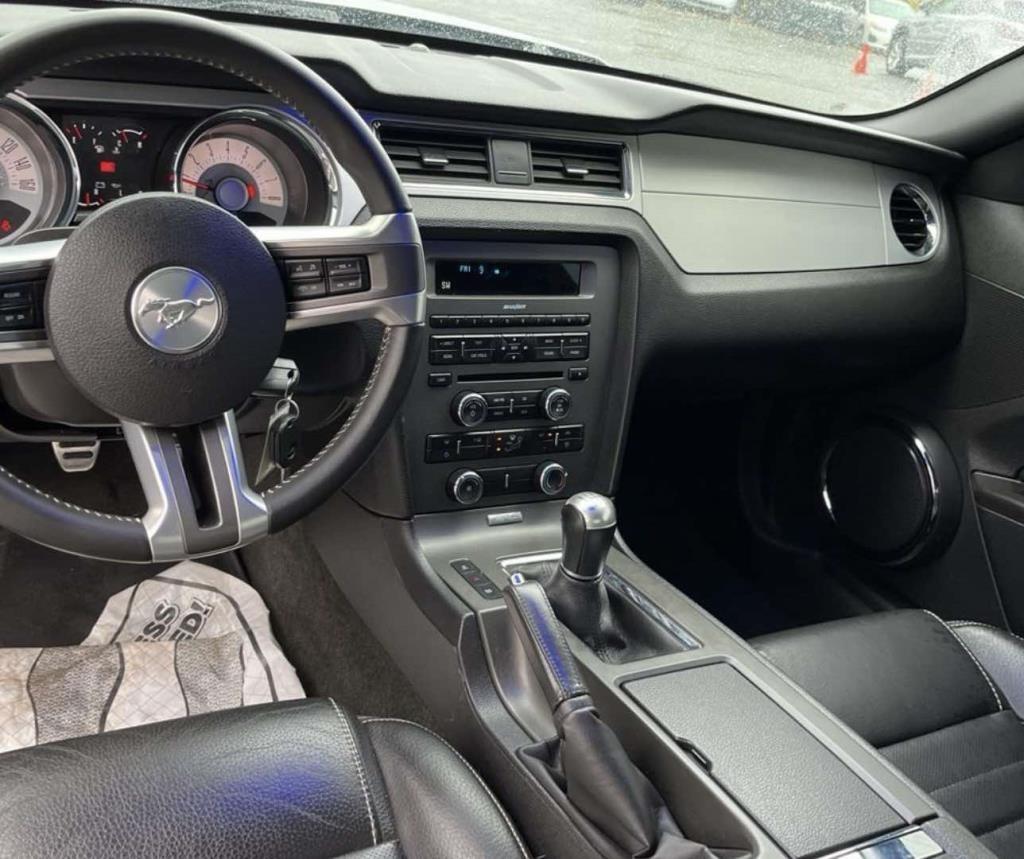 Ford Mustang 2dr Cpe GT 2012