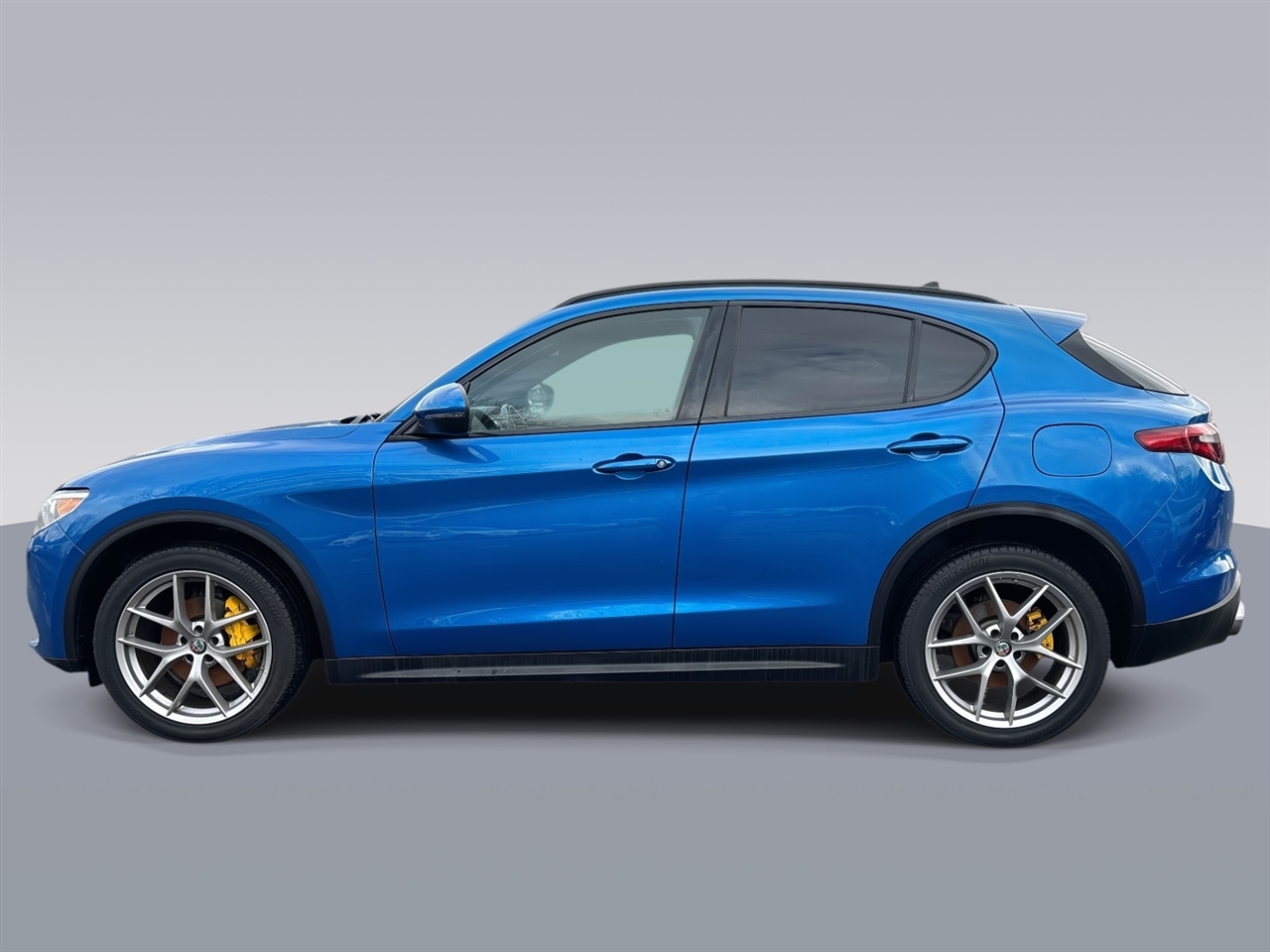 Alfa Romeo Stelvio  2018