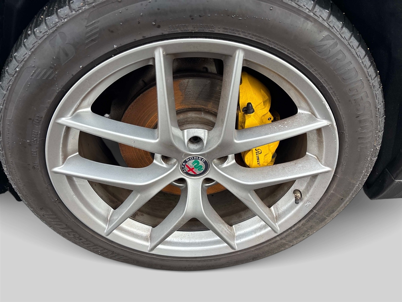 Alfa Romeo Stelvio  2018