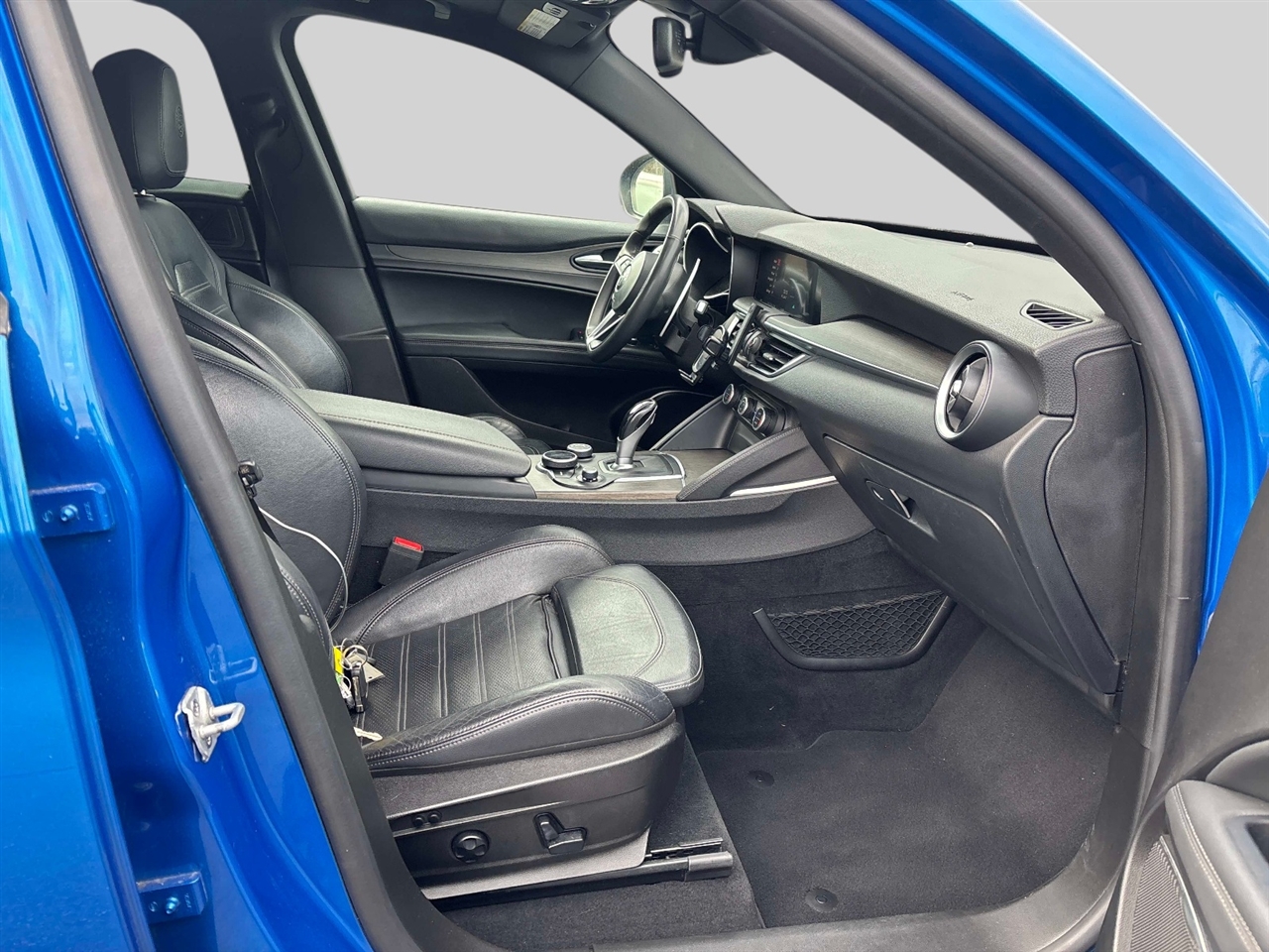 Alfa Romeo Stelvio  2018