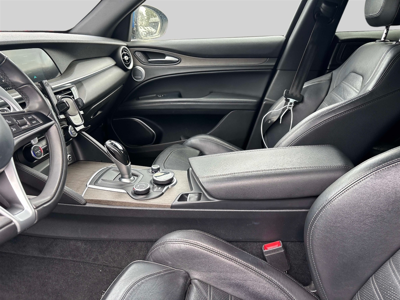 Alfa Romeo Stelvio  2018