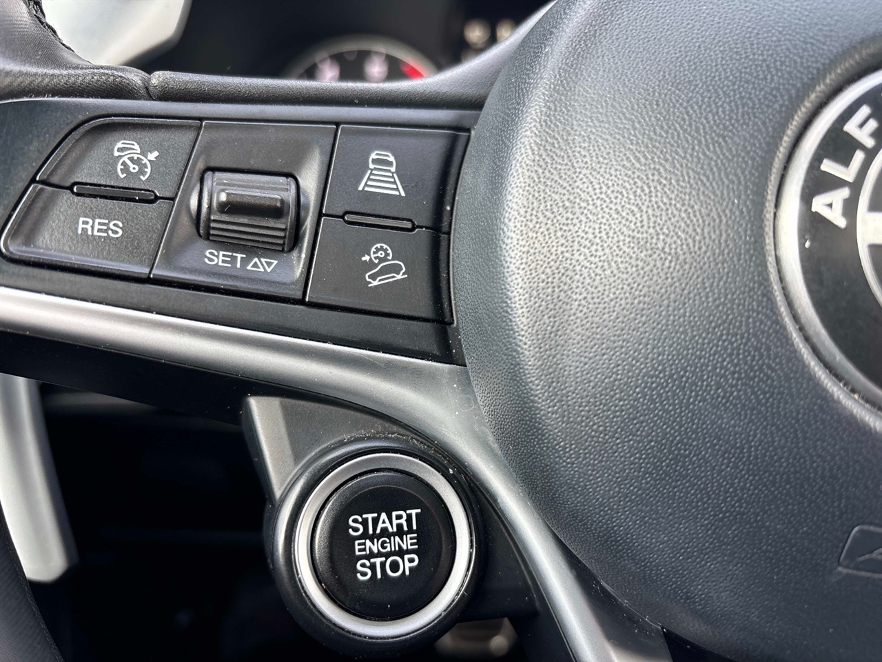 Alfa Romeo Stelvio  2018