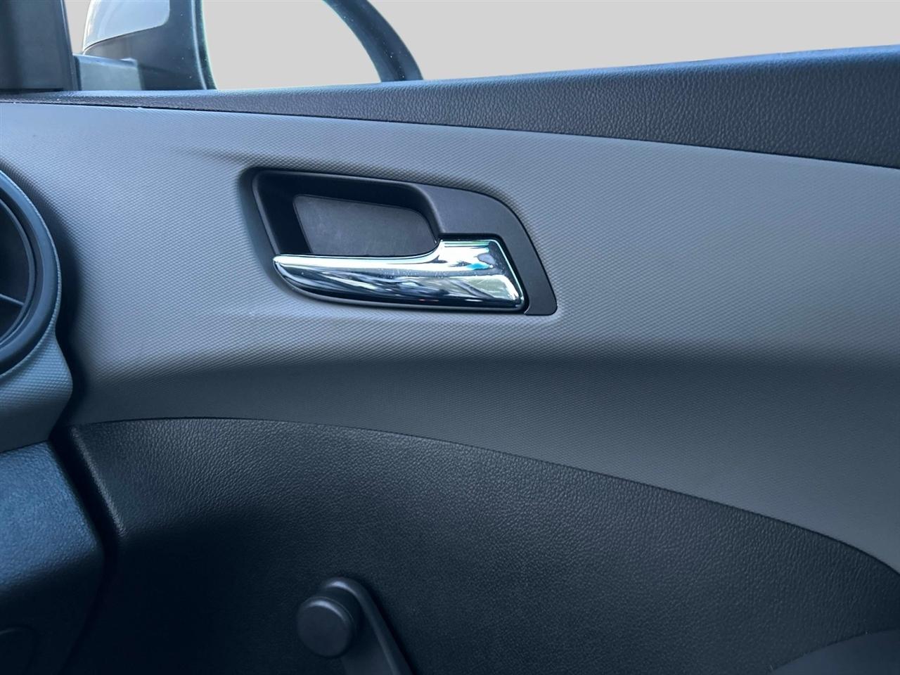 2012 Chevrolet Sonic 2LS