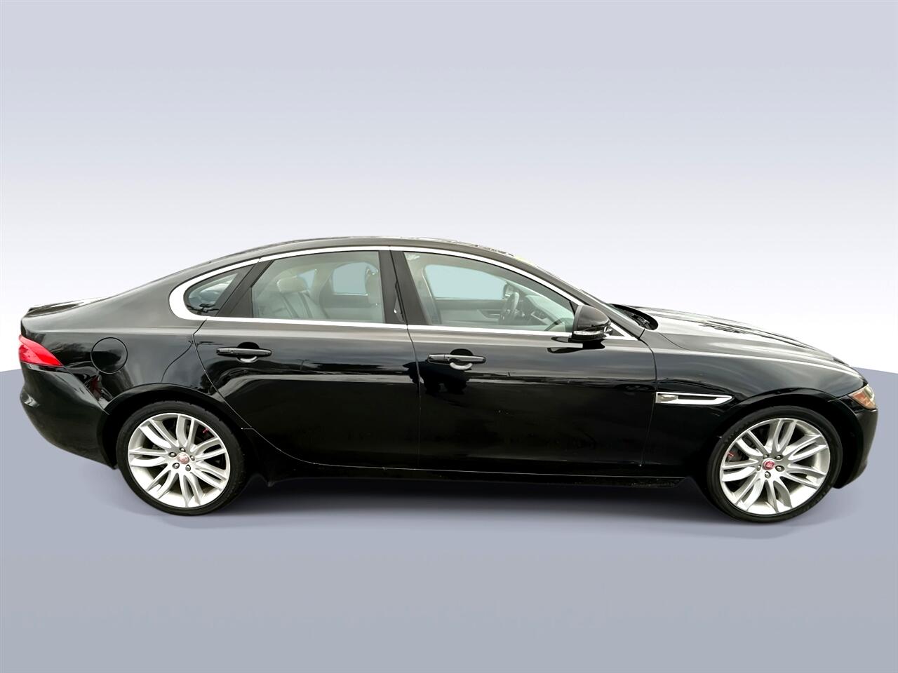 Jaguar XF-Series  2016