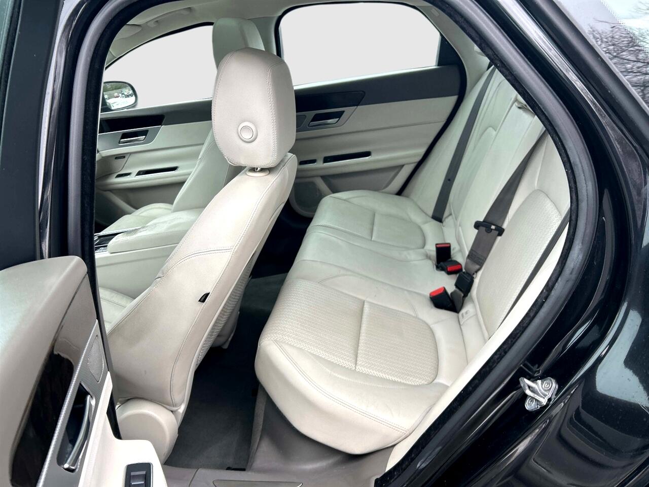 Jaguar XF-Series  2016