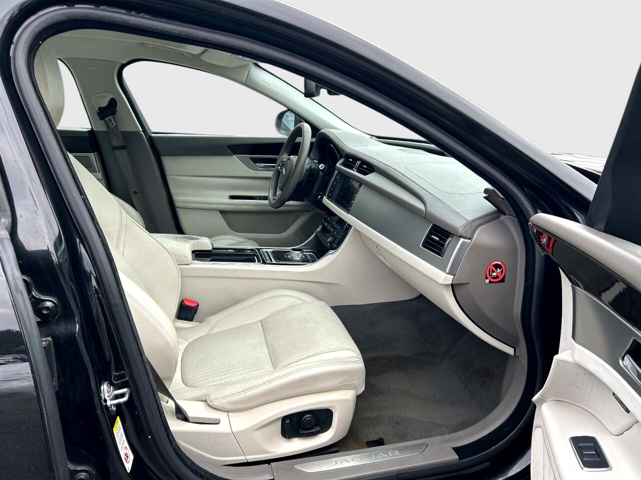 Jaguar XF-Series  2016