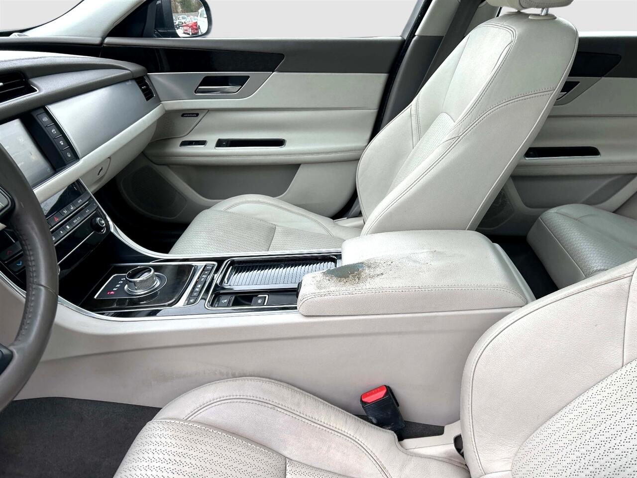 Jaguar XF-Series  2016