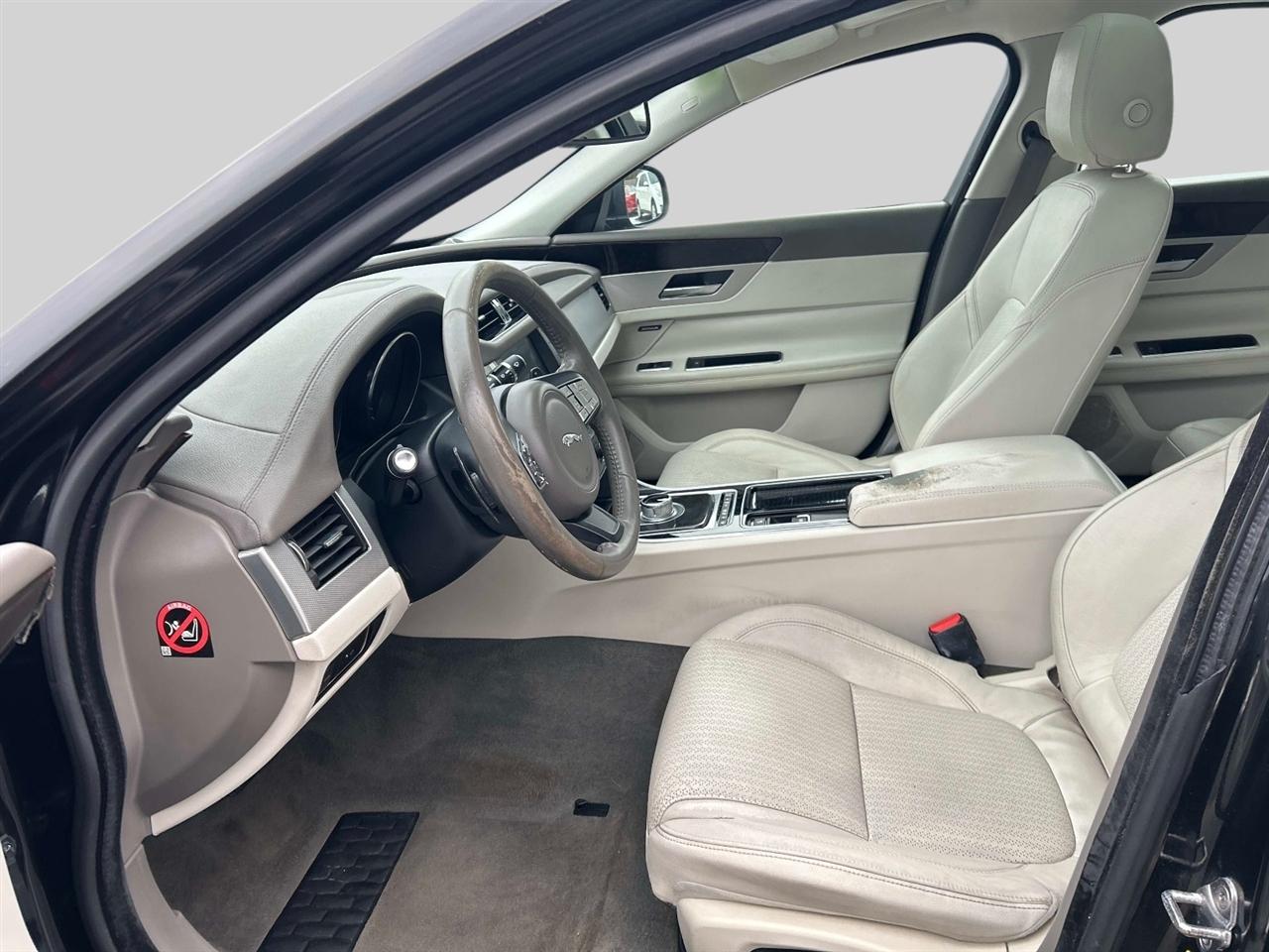 Jaguar XF-Series  2016