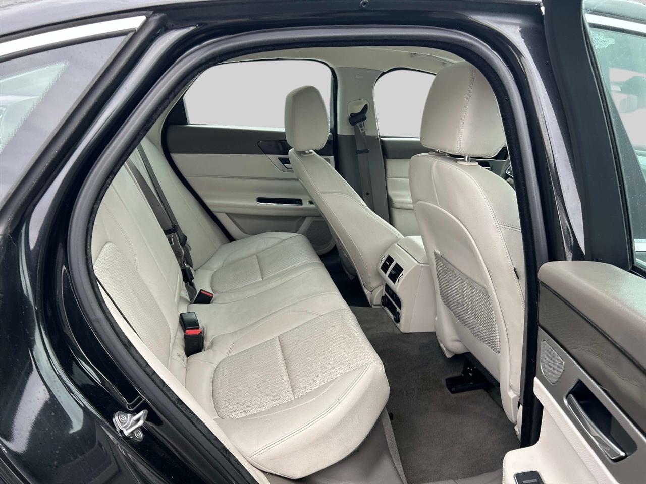 Jaguar XF-Series  2016