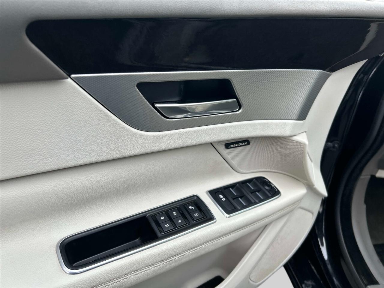 Jaguar XF-Series  2016