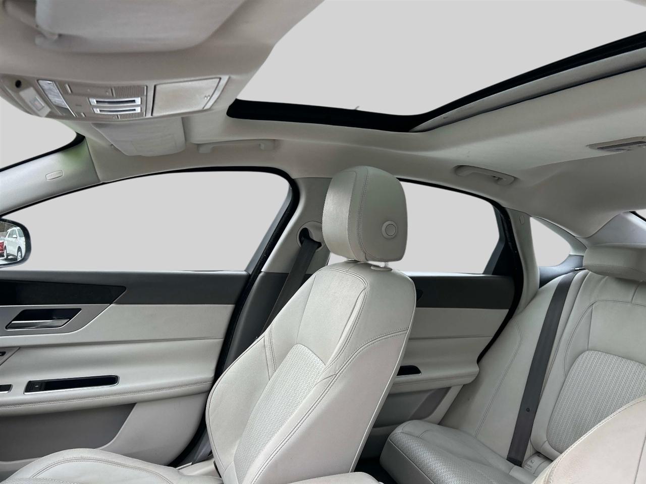 Jaguar XF-Series  2016