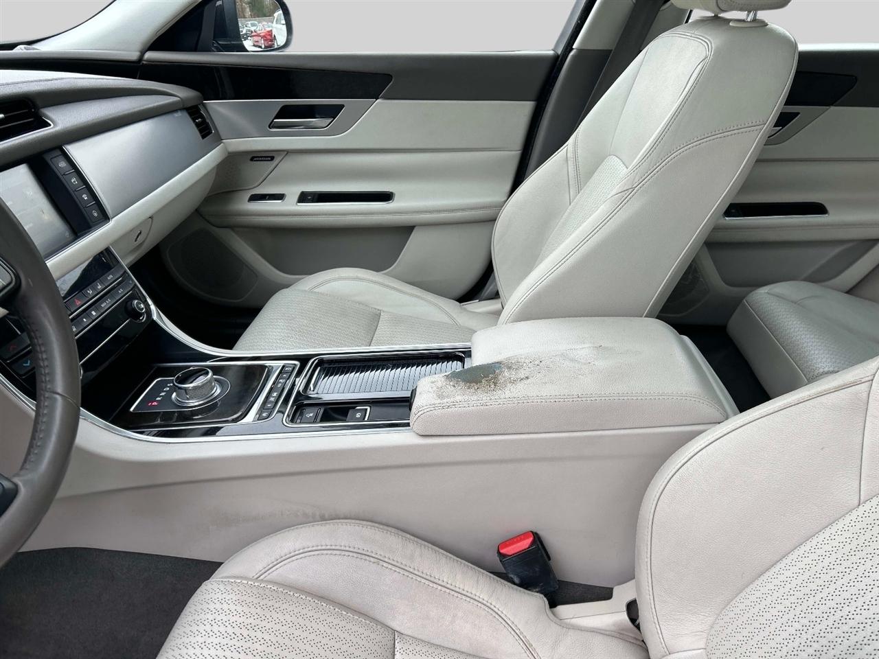 Jaguar XF-Series  2016