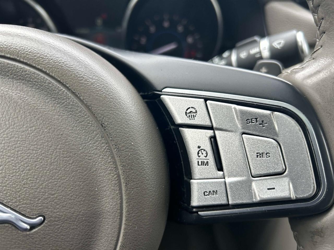 Jaguar XF-Series  2016