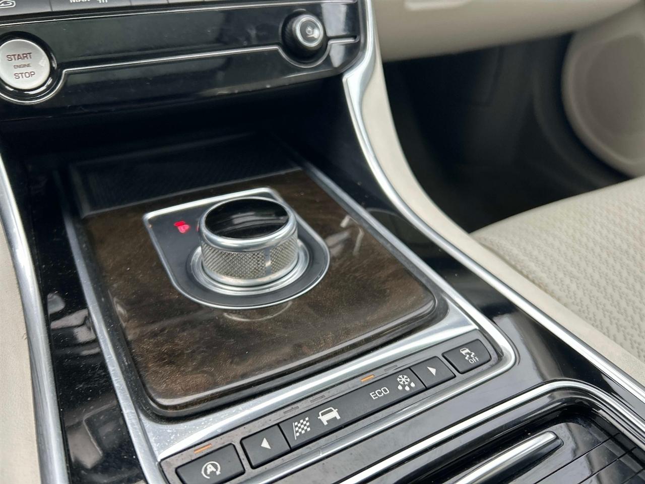 Jaguar XF-Series  2016