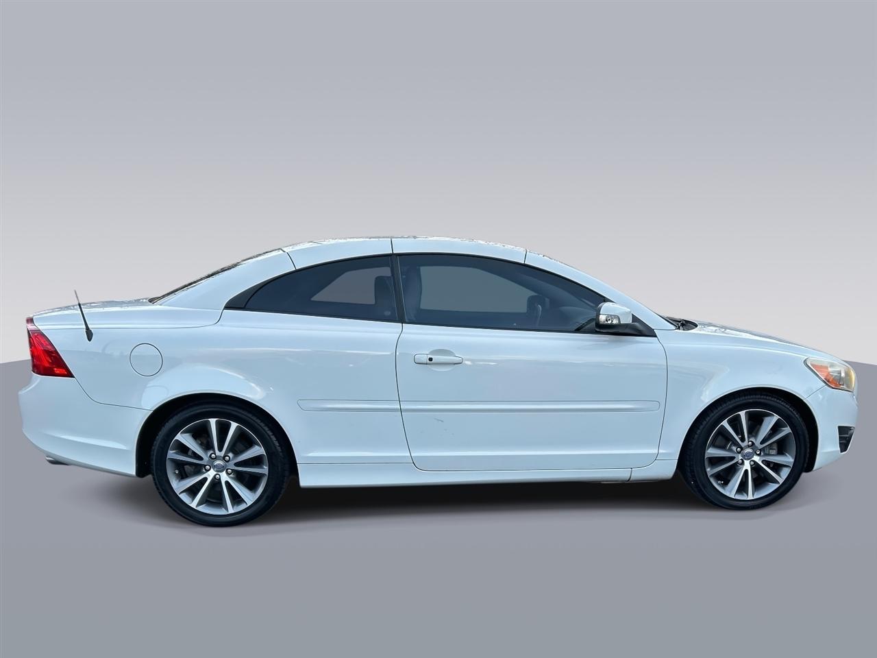 Volvo C70  2012