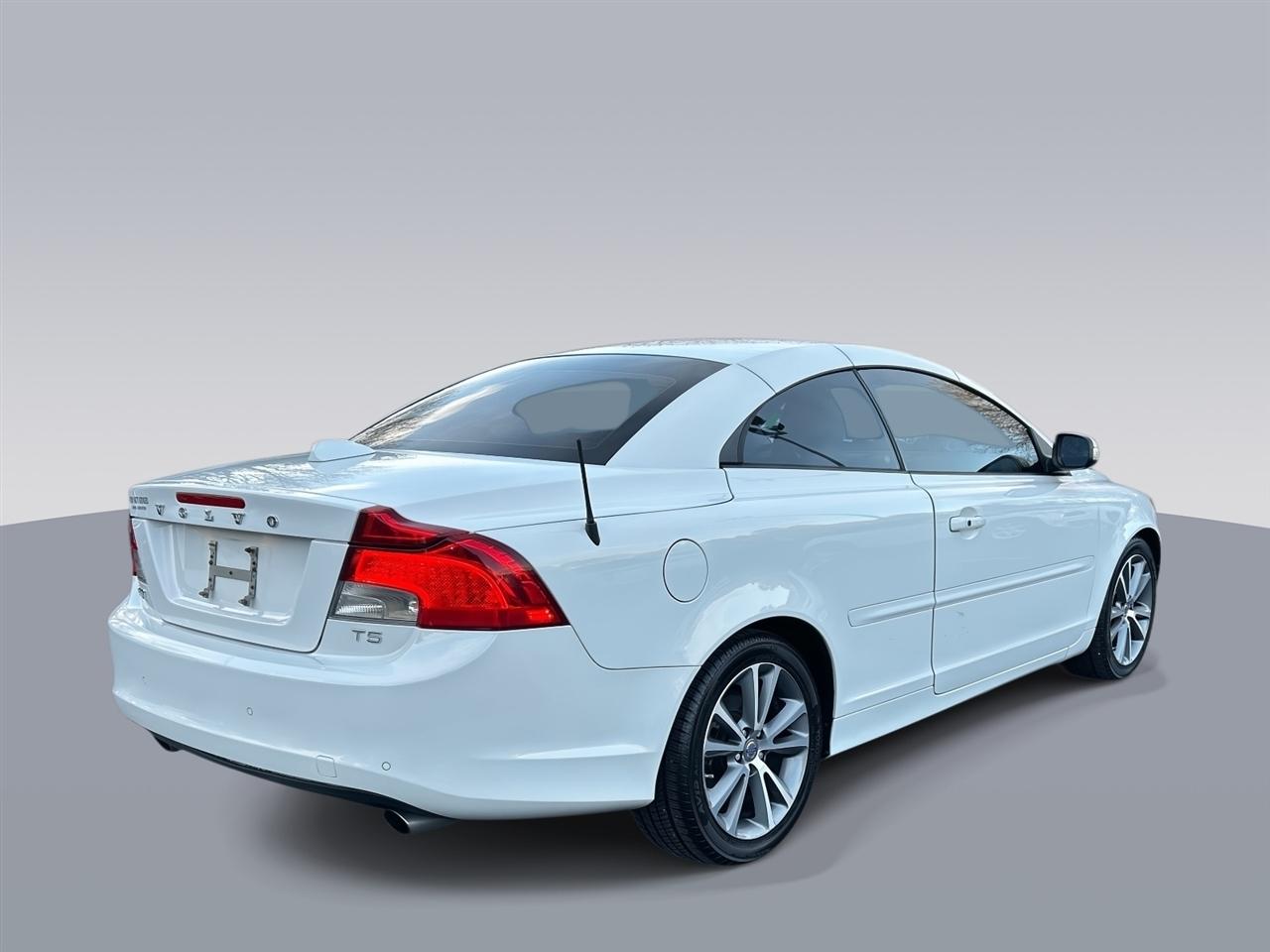 Volvo C70  2012