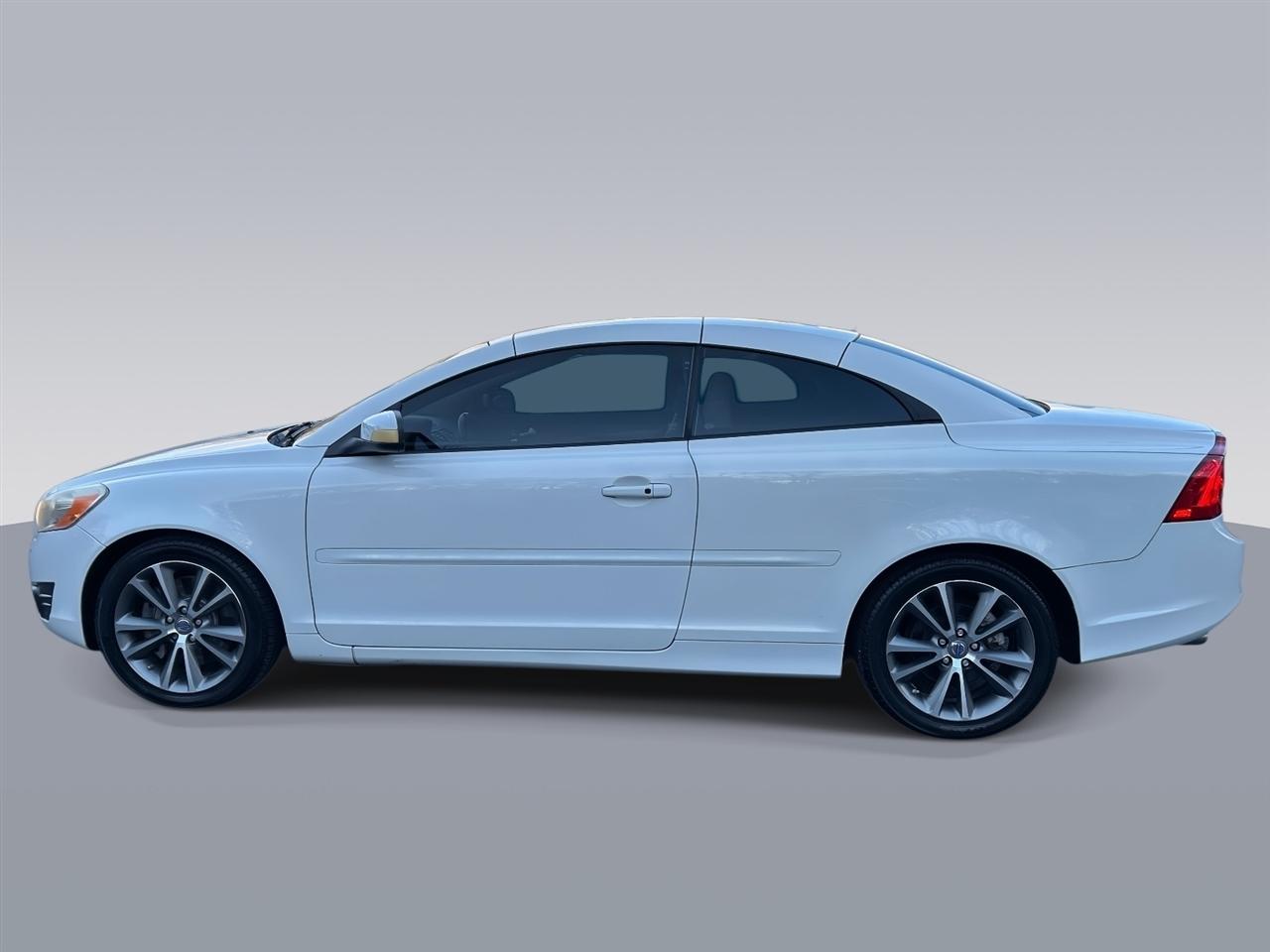 Volvo C70  2012