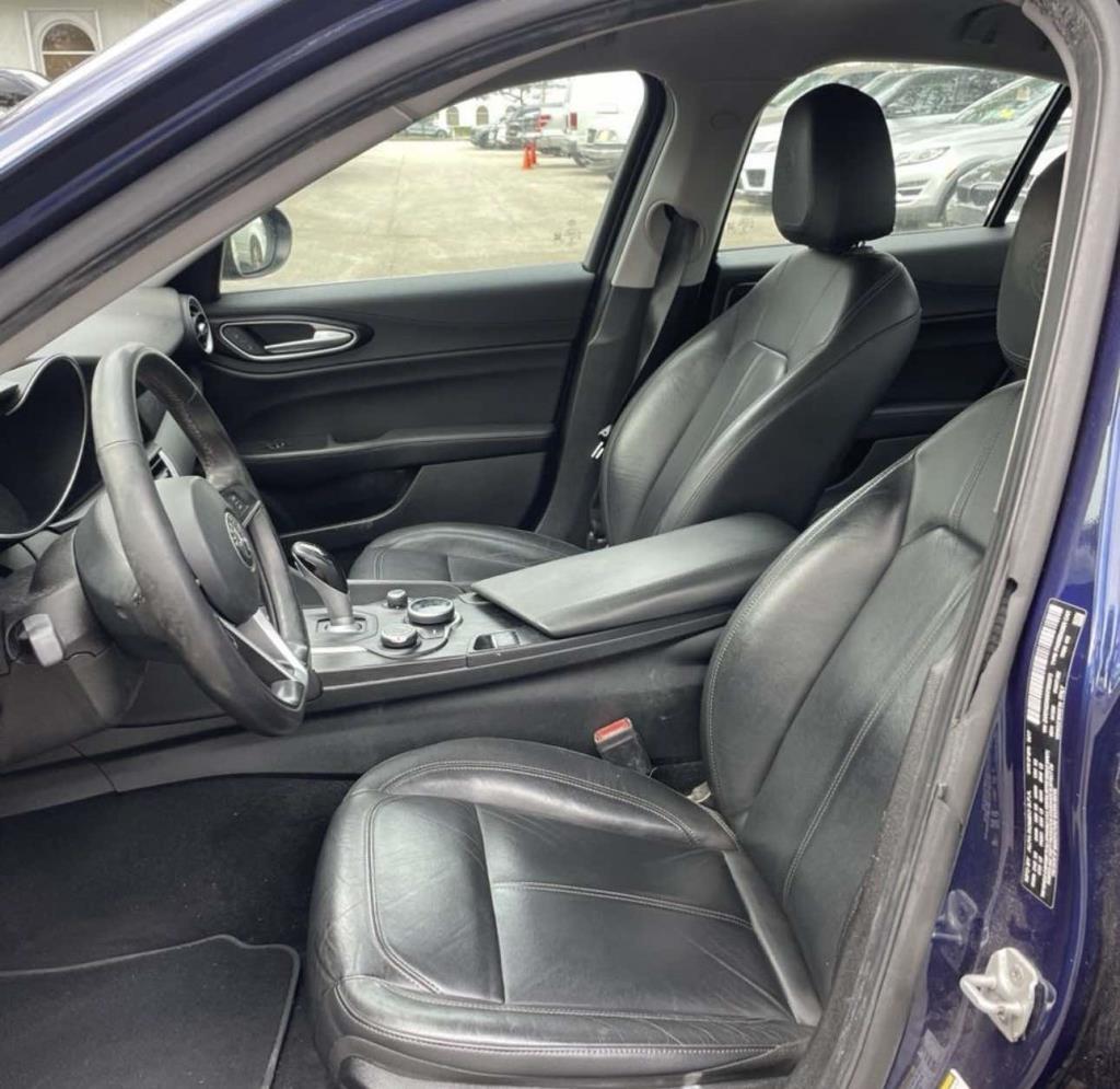 Alfa Romeo Giulia  2017