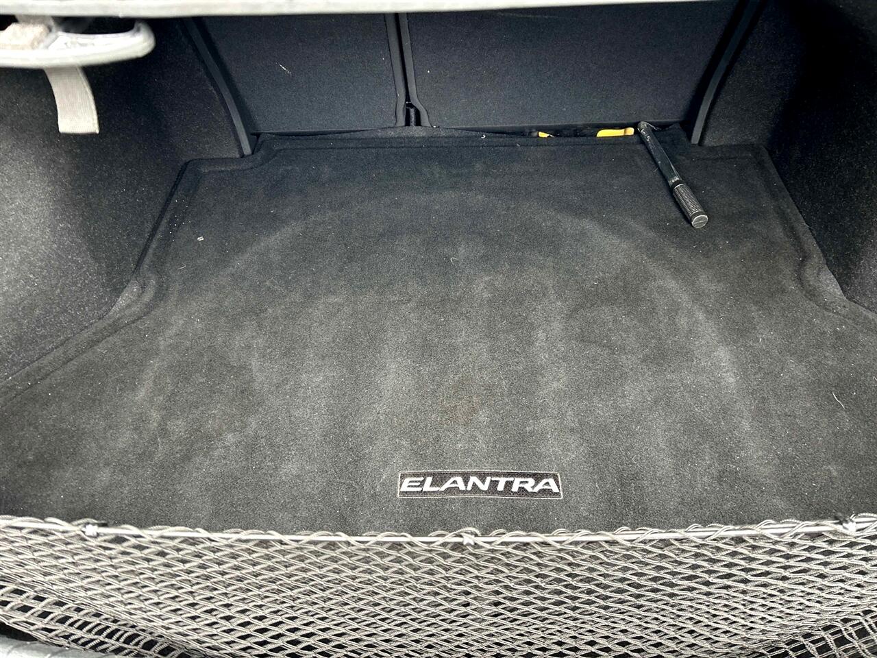 Hyundai Elantra  2017