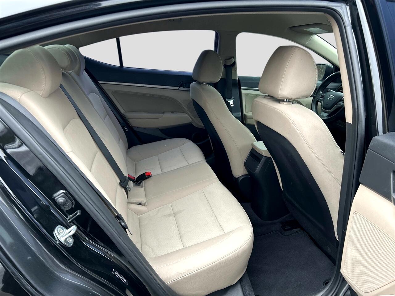 Hyundai Elantra  2017