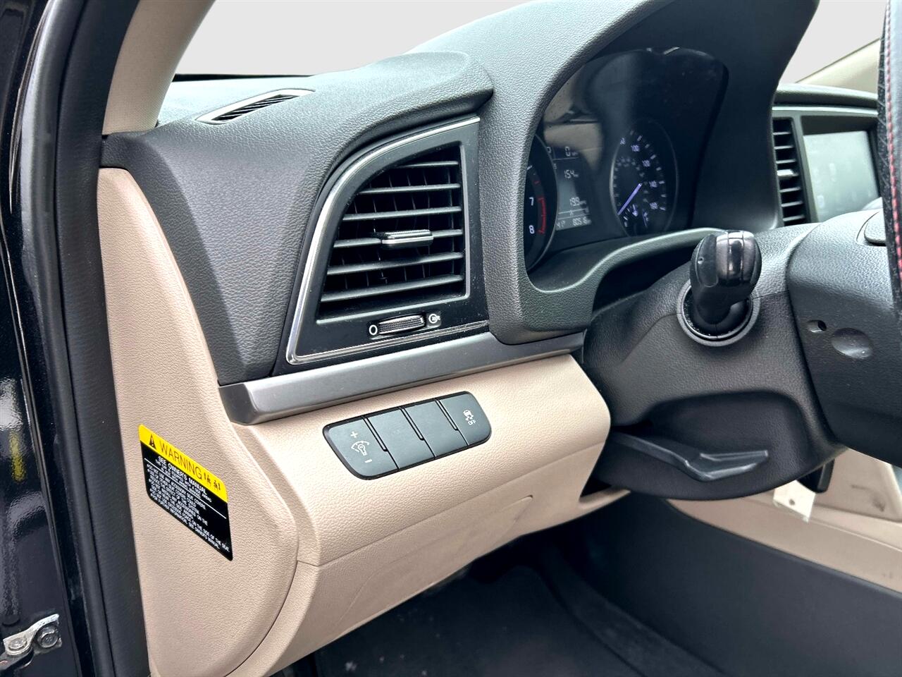 Hyundai Elantra  2017