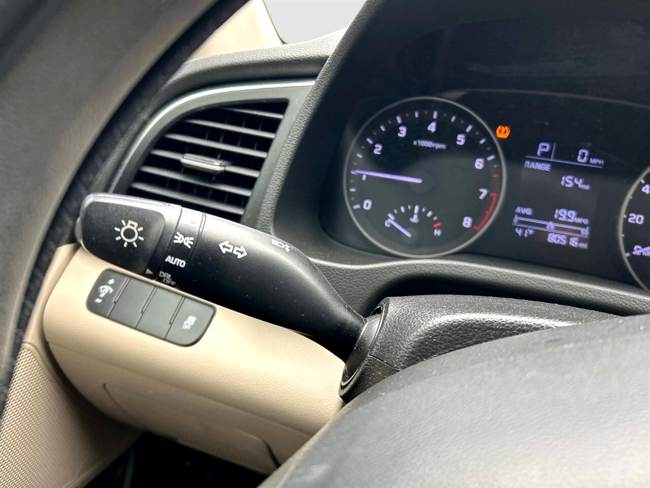 Hyundai Elantra  2017