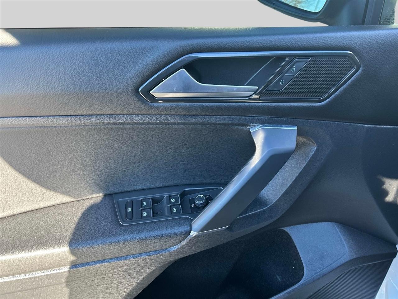 Volkswagen Tiguan 2.0T SEL 4MOTION 2018