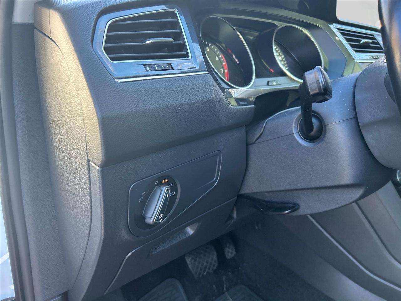 Volkswagen Tiguan 2.0T SEL 4MOTION 2018