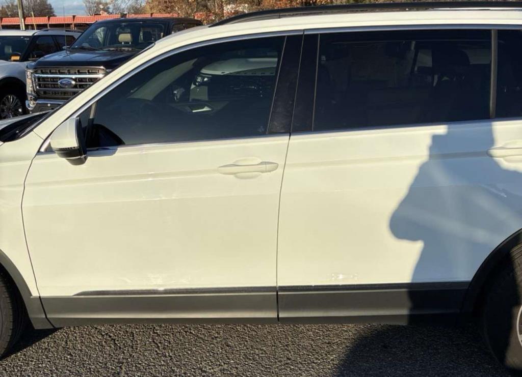 Volkswagen Tiguan 2.0T SEL 4MOTION 2018