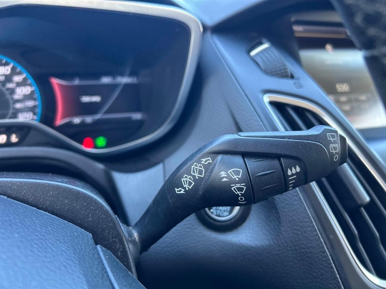 Ford Focus 5dr HB 2015