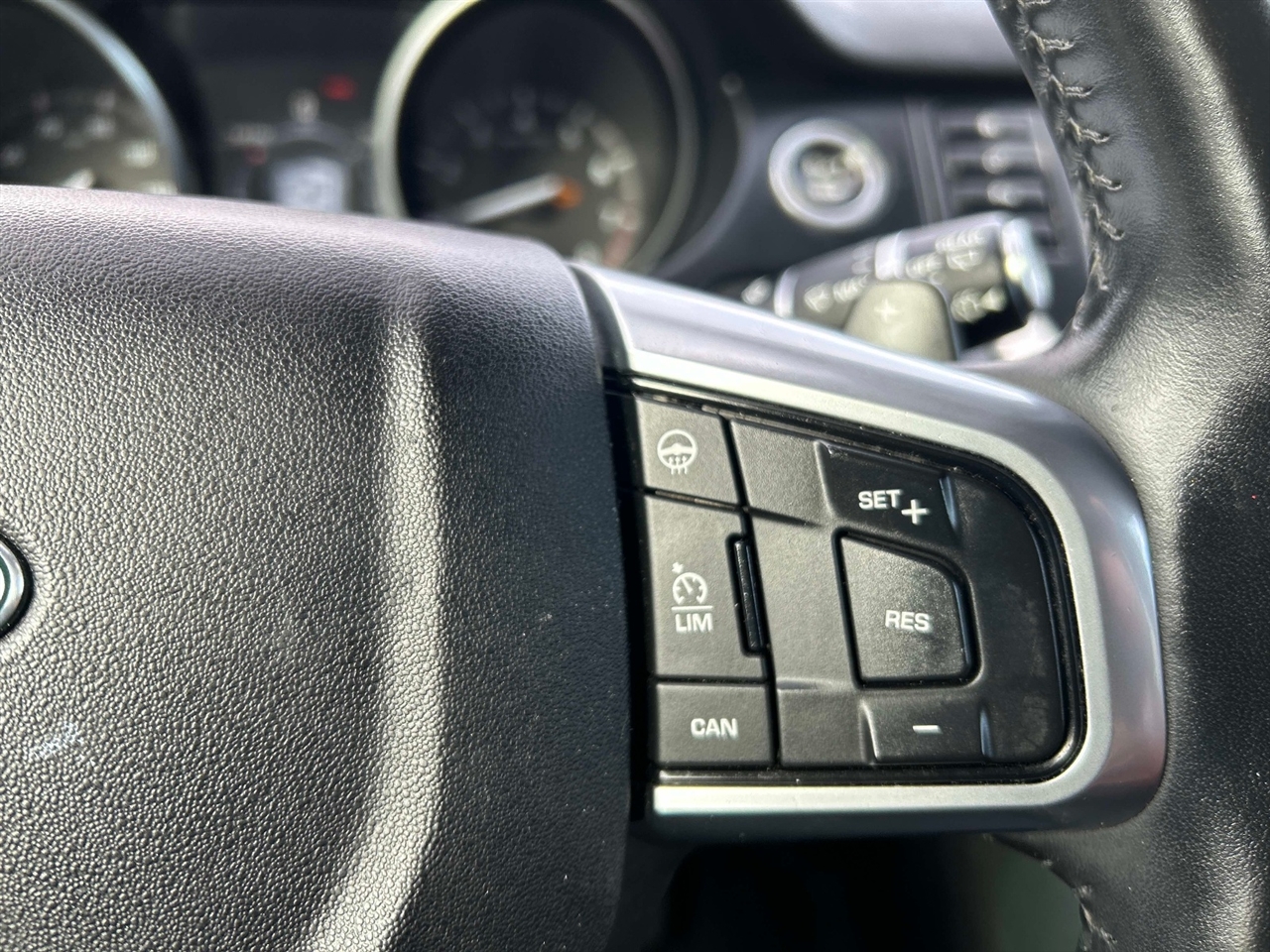 Land Rover Discovery Sport  2017