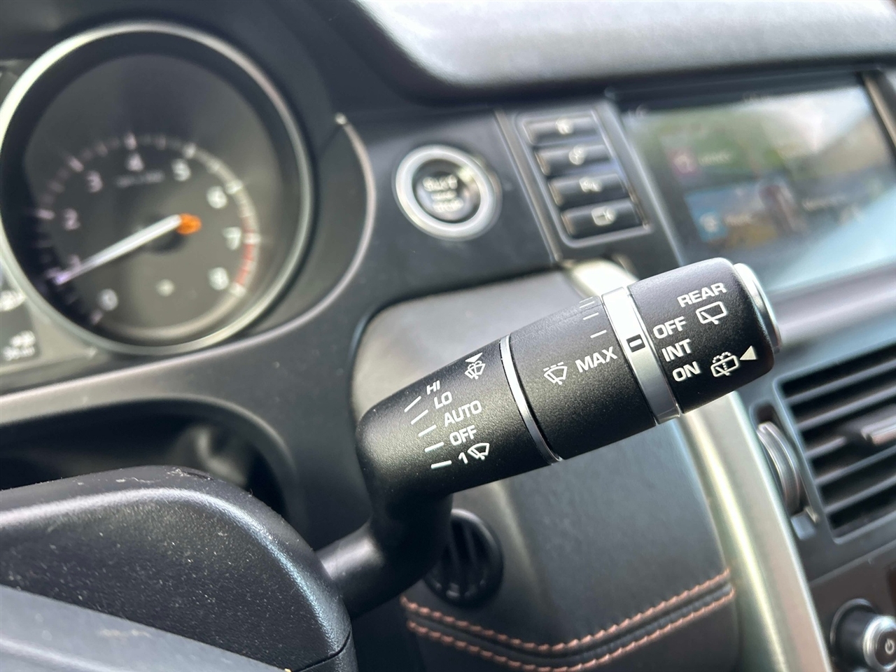 Land Rover Discovery Sport  2017